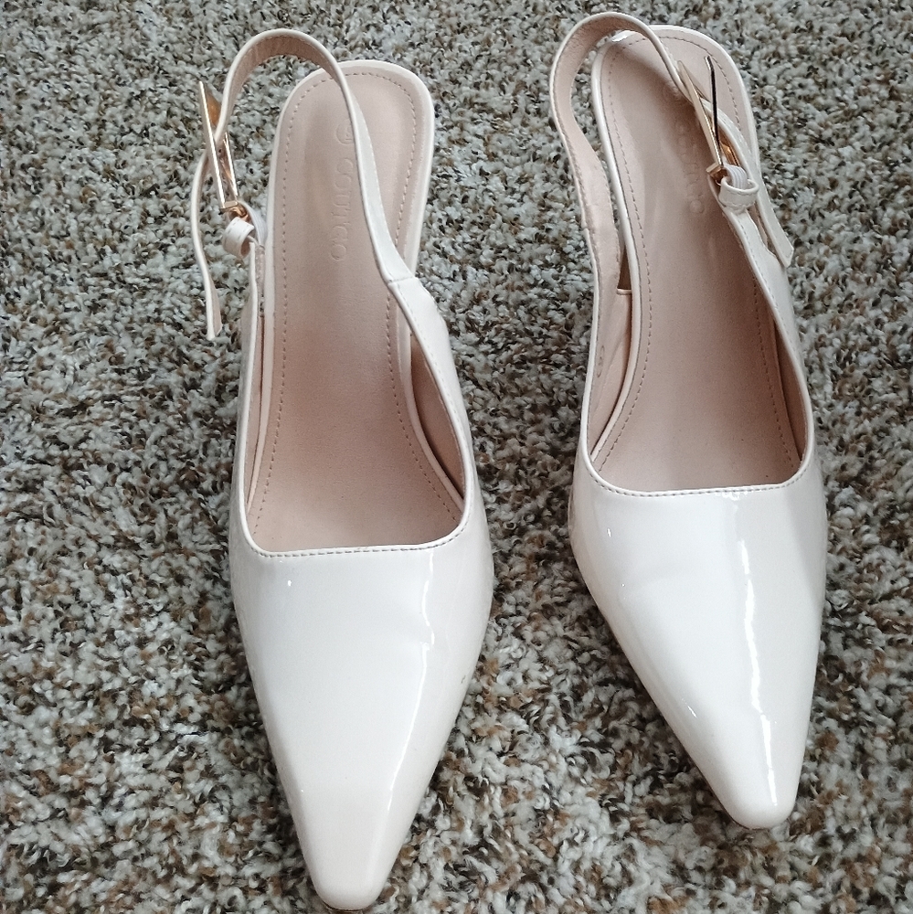 Chic Cream Slingback Heels
